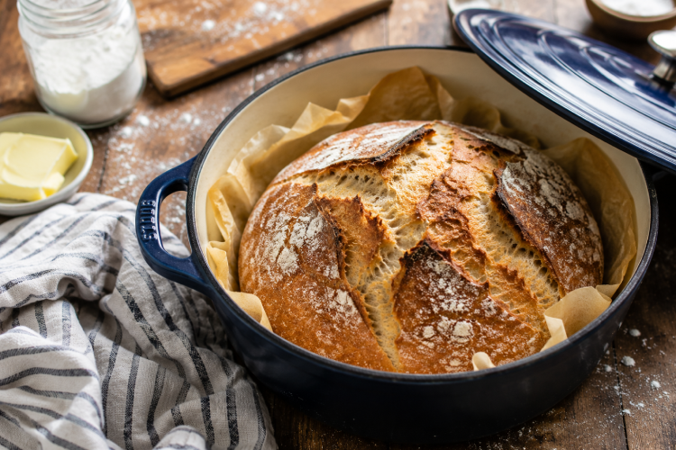 Dutch Oven No-Knead Bread